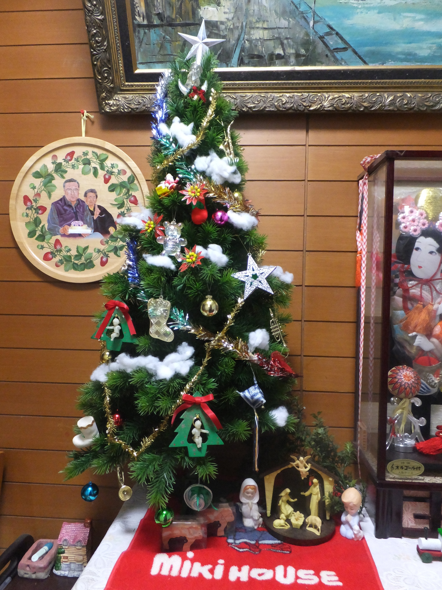 羽子板とクリスマスツリーが同居しました。: トールペイント 緑の風の